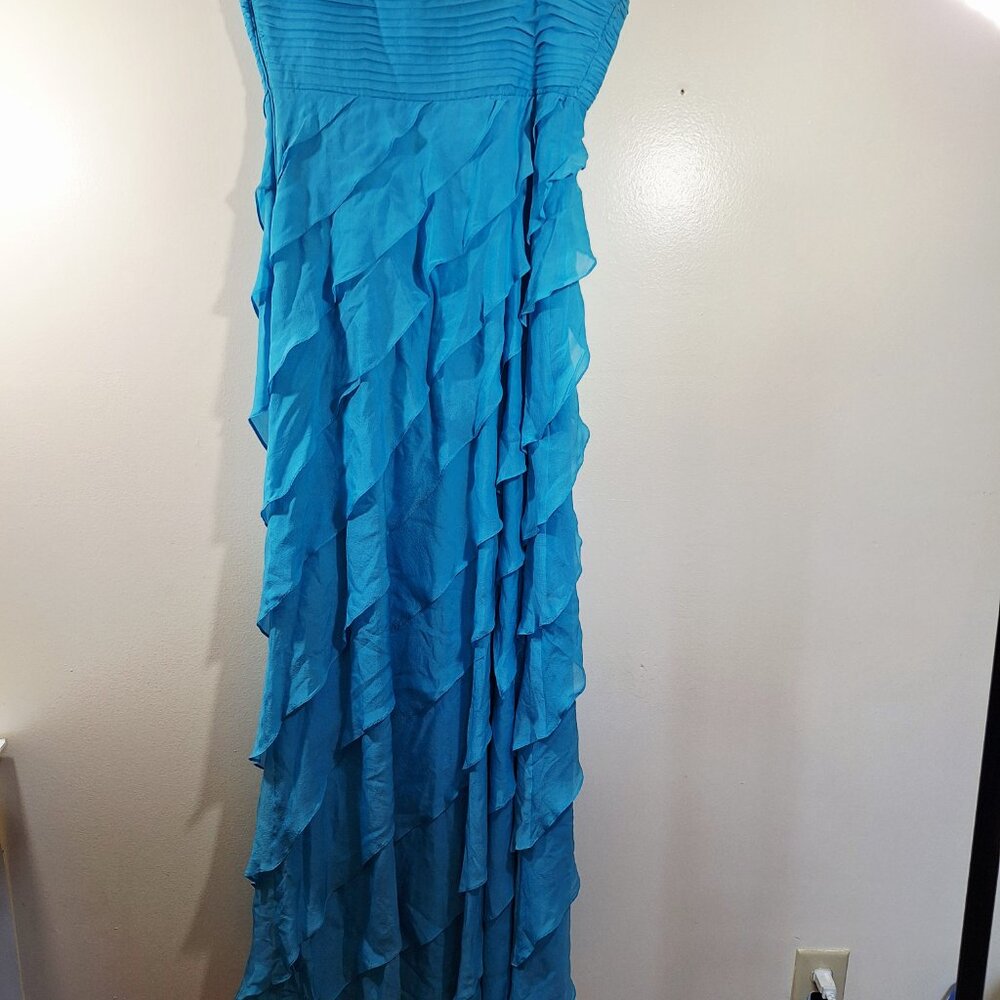 Tadashi sleeveless ruffle blue maxi formal dress size 14 bridal